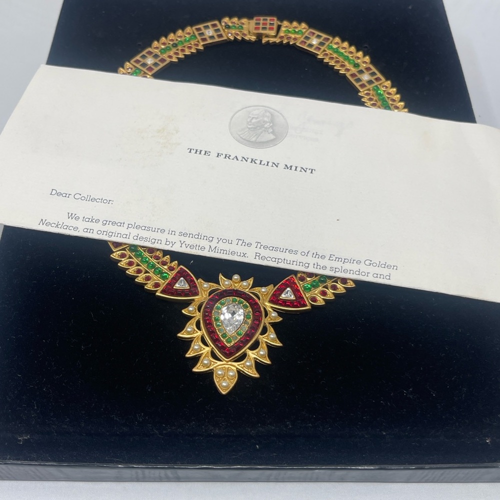 Franklin Mint Gold and Green Necklace with Red Accents - Picture 9 of 12
